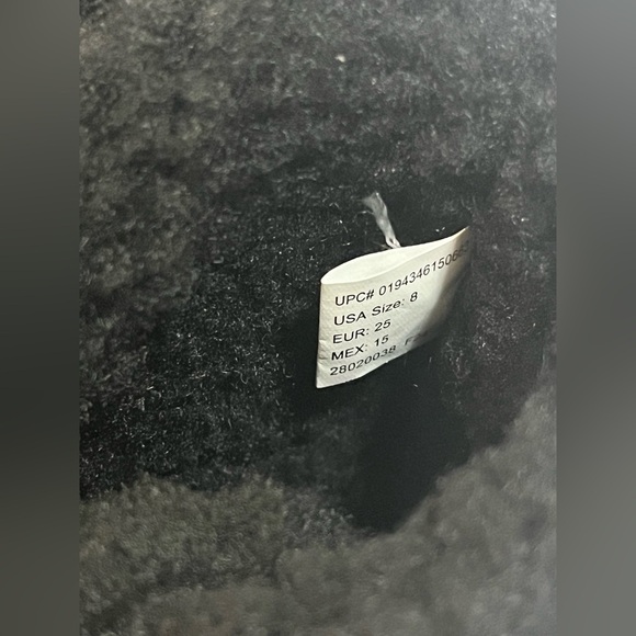 Wonder Nation Kids Black and Red Boys Warm Winter Velcro Boots Size 8 - Picture 8 of 9